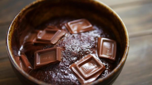 超簡単レンジで３分 とろける どんぶりチョコケーキの作り方 田中ケンのプロが作る簡単レシピ集と料理の作り方 ケンズキッチン